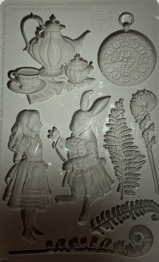 Pre-poured AliceTrinkets - Large Group