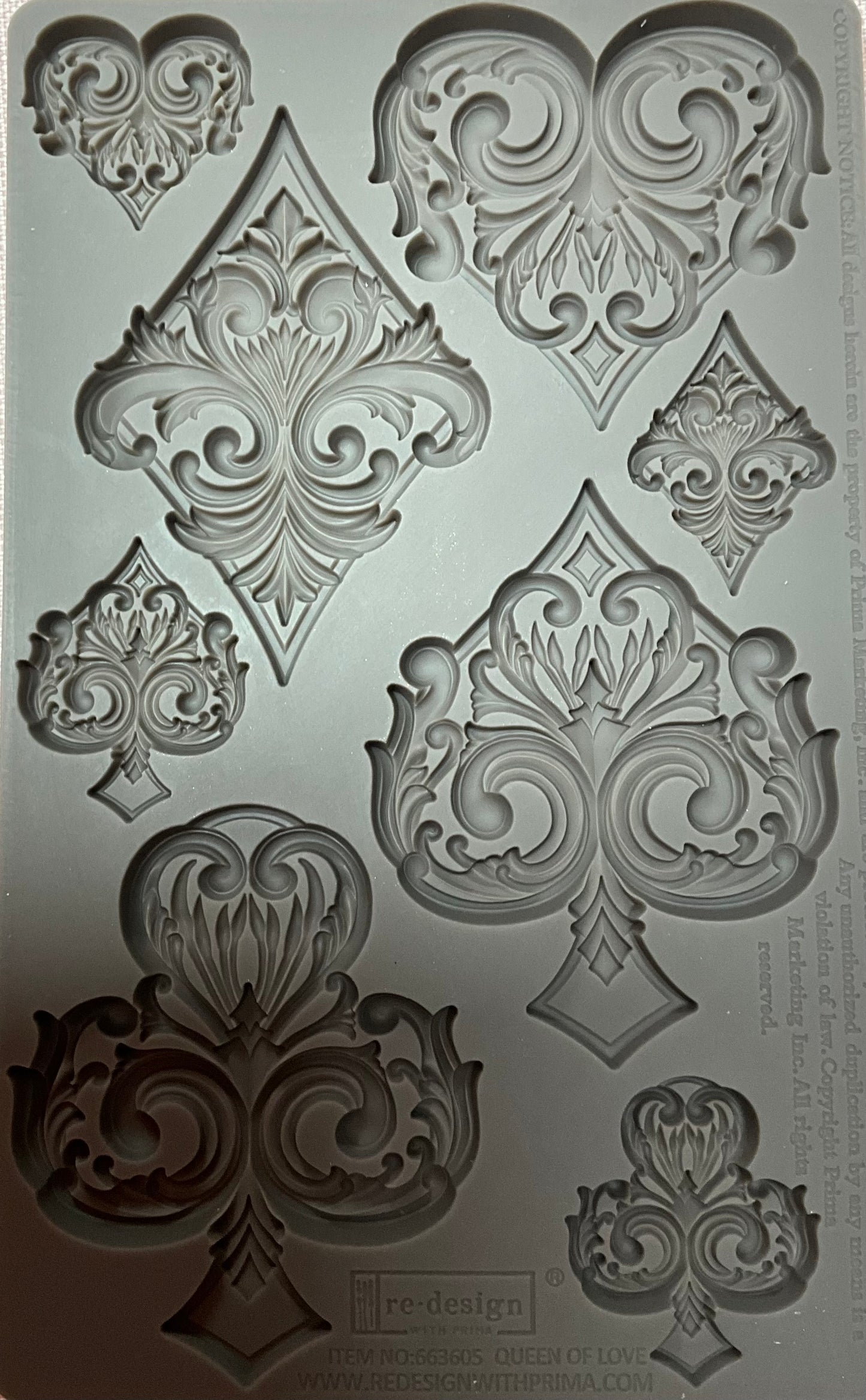 Pre-poured Trinkets - Alice Card Elements